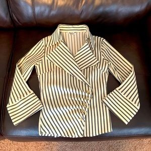 Stripe button shirt
